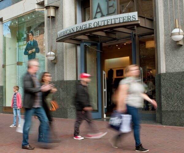 US Retail Sales Were Flat in July as Inflation Takes a Toll