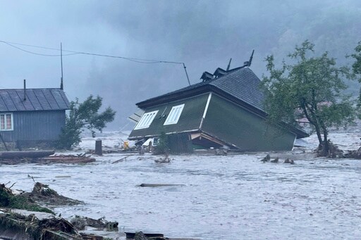 Flash Floods in Romania Kill at Least 1 Person and Force Hundreds of Evacuations