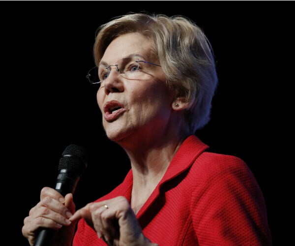 democratic presidential candidate sen elizabeth warren campaigning in las vegas nevada 