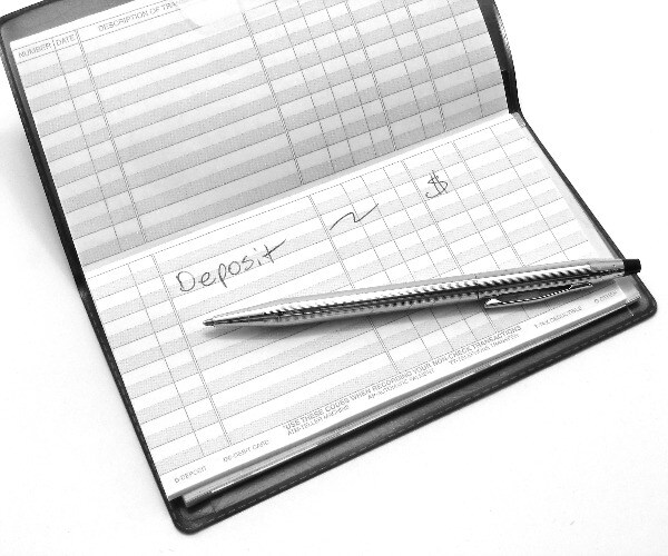 Black Man Tried to Deposit Check, Had Cops Check Him Instead