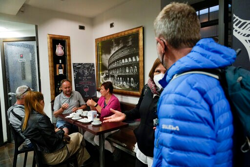 Italy, Greece Relax COVID Restrictions before Tourism Season