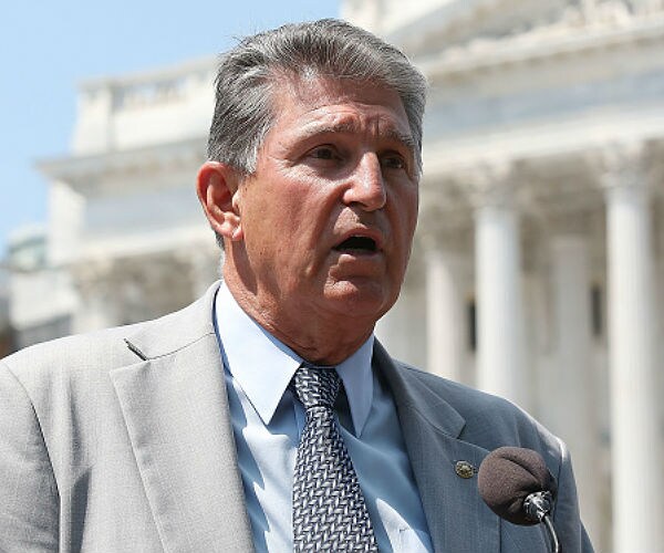 Manchin Thanks Trump for Moving on From Marino as Drug Czar