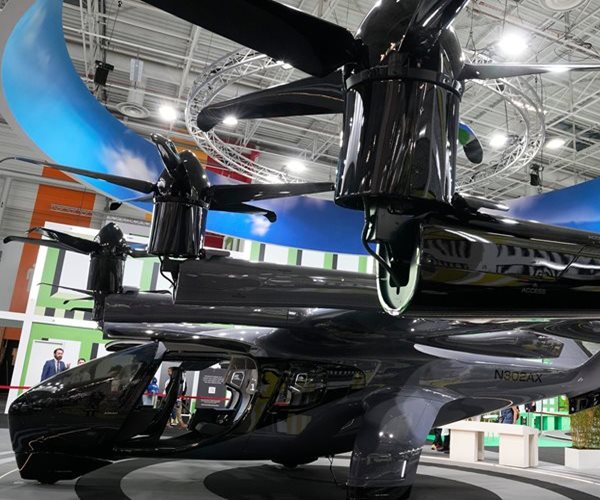 Archer Soars 37% on Air Taxi Deal With US Air Force  