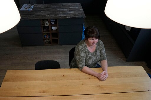 Moscow Ally Serbia Cracks Down on Anti-war Russians Living in the Balkan Country