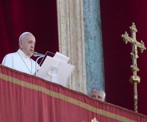 World Reaches 400,000 Virus Deaths as Pope Urges Caution