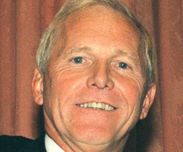 Corporate Turnaround Specialist Albert J. Dunlap Dies at 81