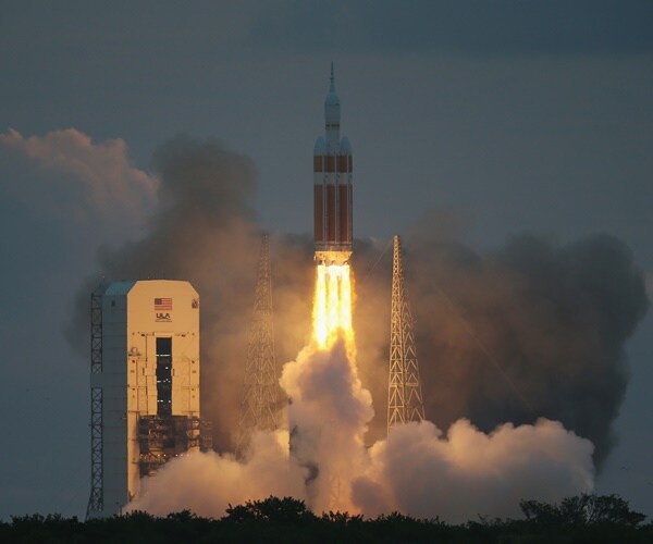 Trump and Congress Vow to Return US to Space Dominance