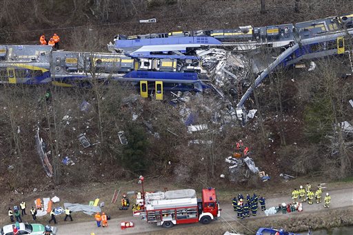 Cleanup in Train Crash Continues in Southern Germany