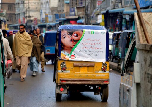 Pakistan Launches New Anti-polio Drive amid Tight Security