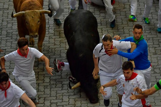 Speedy 4th Pamplona Bull Race Leaves 3 Mildly Bruised