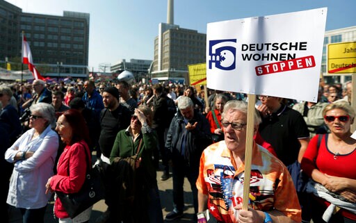 Germany: Merkel Rejects Calls for Apartment Expropriation