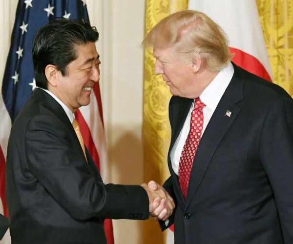 Japan's Abe Applauds US Policy on NKorea, China Raises Doubts