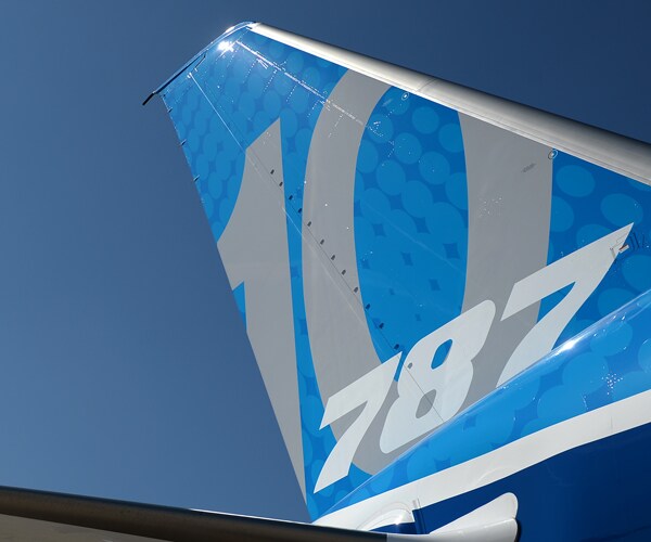 Boeing 787-10 Dreamliner Delivered, Completing Family of Jets