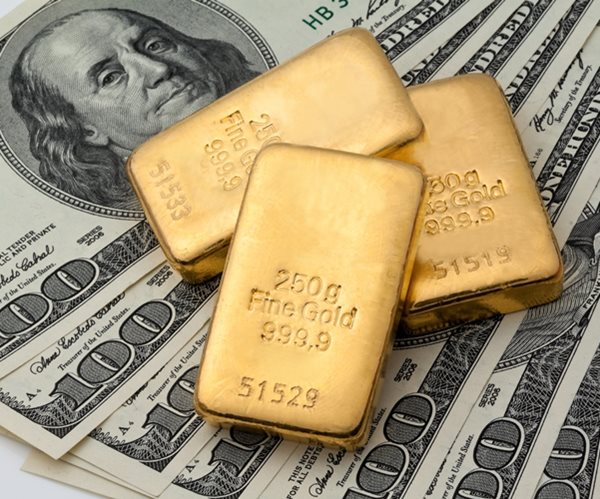 Buffett Hates Gold But Here Are 5 Reasons You Need to Own It 