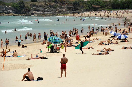 Sydney Swelters through Hottest December Night in 148 Years