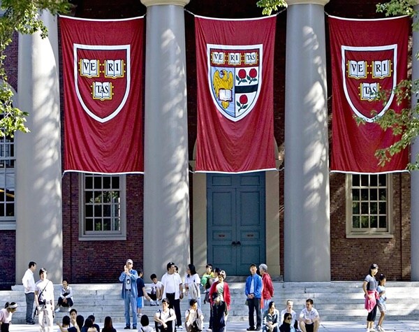 Harvard Proposal Would Ban Fraternities and Sororities