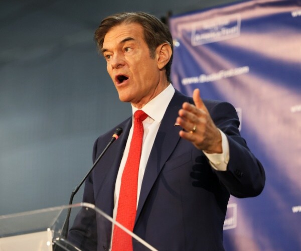 dr. mehmet oz gestures while speaking