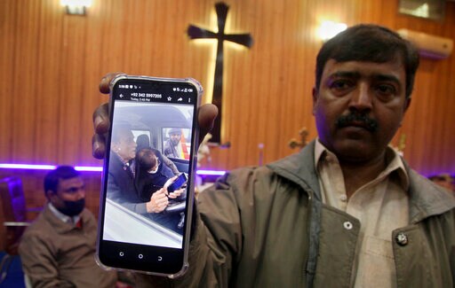 Pakistani Police Widen Manhunt a Day after Priest's Killing