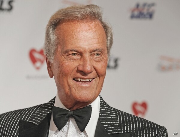Pat Boone: Arrest Warrant Issued for Singer After Not Appearing in Court