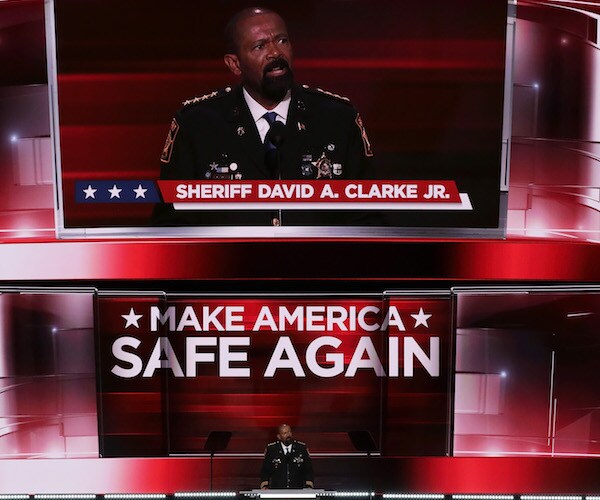 Ex-Sheriff Clarke Declined Job in Admin to Avoid 'Bureaucracy'