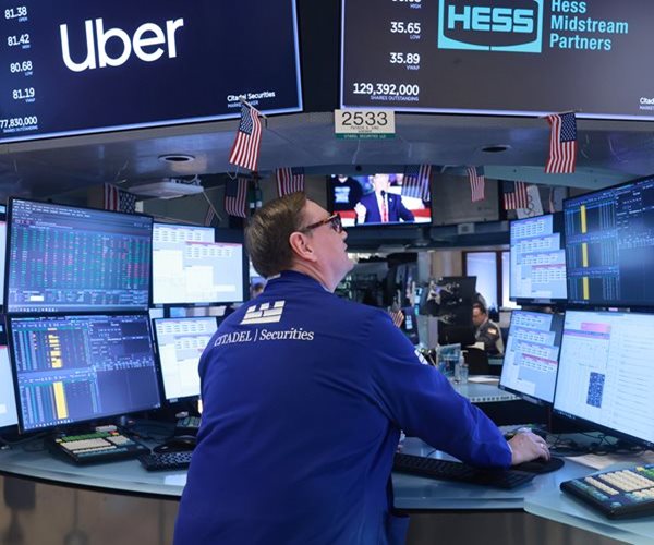 Global Equity Funds Attract Inflows 3rd Week in a Row