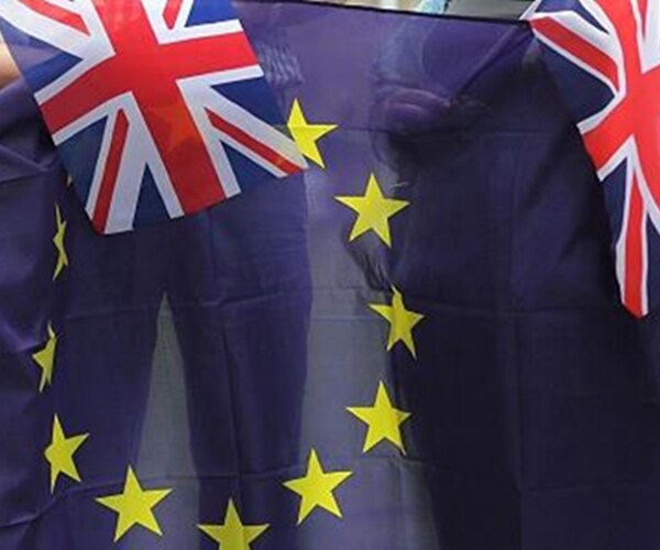 What the Biggest Banks Are Planning as May Sets Brexit Timing