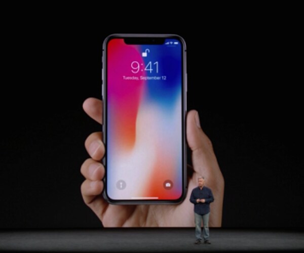 Apple Sees Holiday Sales as Higher Than Wall Street Forecasts