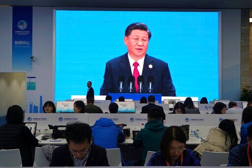 Xi Promises Gradual Opening of Chinese Markets to Investment