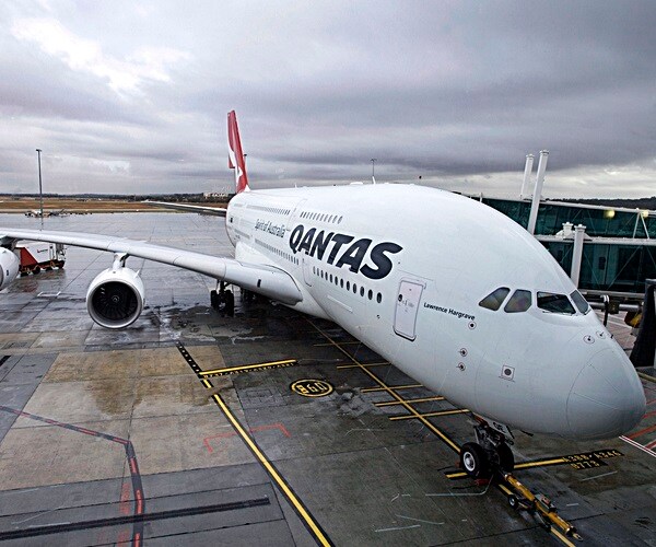 US to Grant Final Approval to American Airlines-Qantas Joint Venture