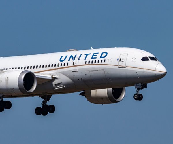 United Airlines Jumps 14% on Bumper Travel Demand