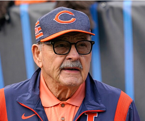 Dick Butkus, Fearsome NFL Hall of Fame Linebacker, Dies at 80