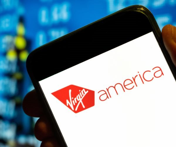 Virgin Galactic Again Delays Commercial Space Flight to 2Q23