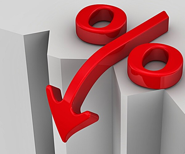 Why Fed Shouldn't Deliver Big Rate Cut Right Now