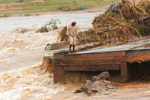The Latest: Cyclone Death Toll in Mozambique More than 200