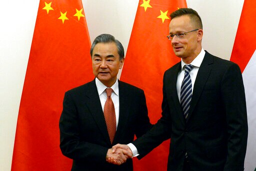 China Warns US 'not to Play with Fire' regarding Taiwan