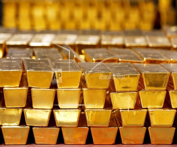 Mounting Delta Variant Risks Halt Gold's Slide 