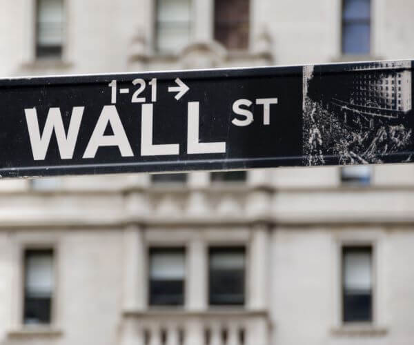 US Stock Futures Fall Ahead of Inflation Data 