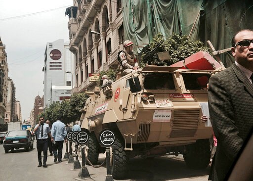 Egypt Beefs up Security outside Churches Ahead of Easter