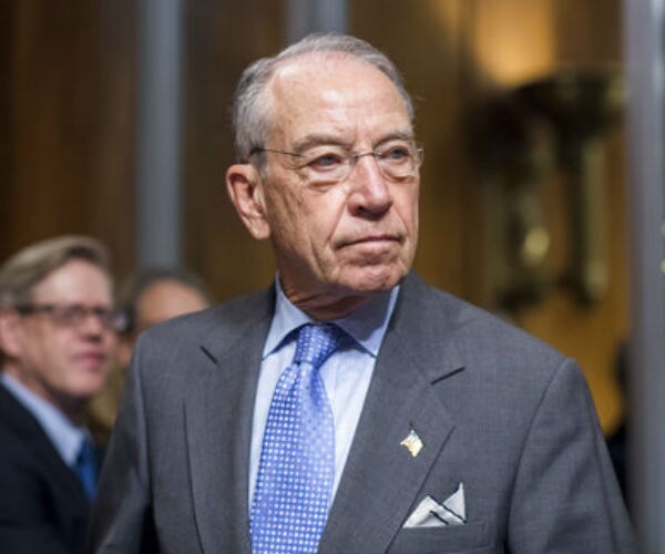 Senator Grassley Demands EPA Scale Back Refinery Biofuel Waivers