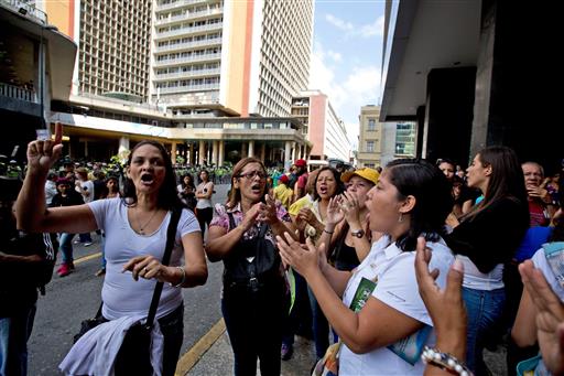 UN Rights Chief Airs Worry about Food Shortages in Venezuela