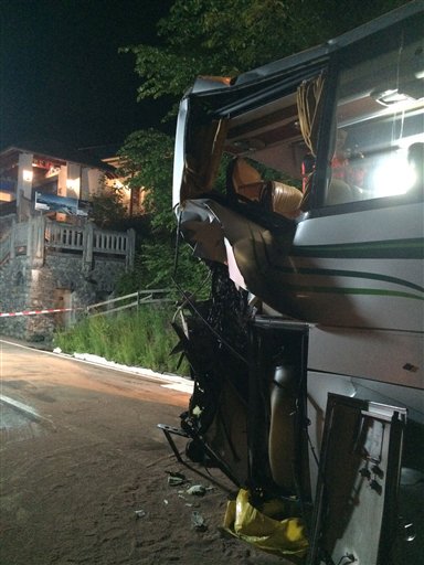 17 Taiwan Tourists Injured in Train-bus Crash in Switzerland