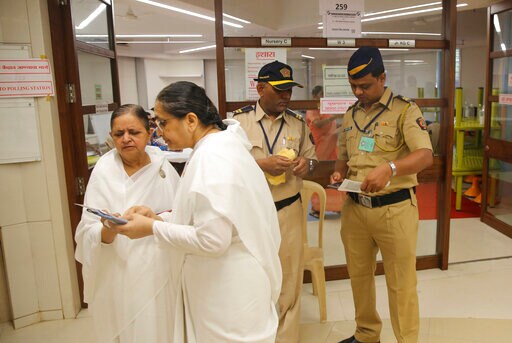 Indians Vote in 4th Phase of Mammoth National Election