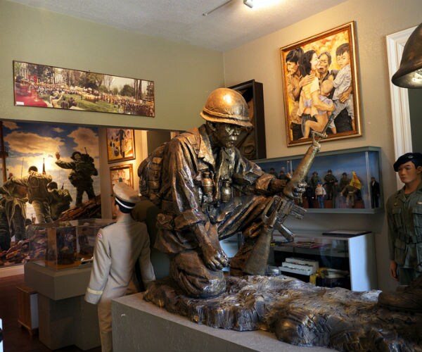 America Haters Should Listen to Grateful Immigrants 