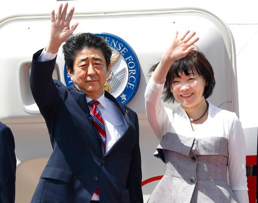 Japan PM Abe Arrives in UAE on Middle East Trip