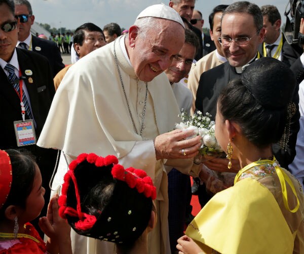 Pope Francis Arrives in Myanmar; Will He Say 'Rohingya'?