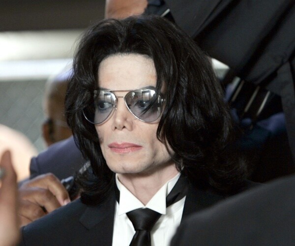 michael jackson looks on