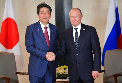 Putin: Japan May Review Soviet Proposal on Disputed Islands