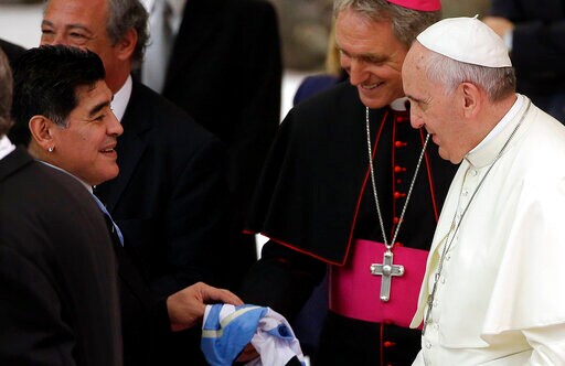 Vatican: Pope Prays for Maradona, Fondly Recalls Meeting Him