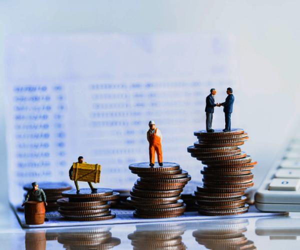 Black-White Unemployment-Rate Gap Widens to Pandemic High