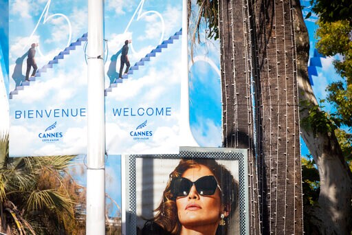 Exiled Russian Director Returns to Cannes, Decries war